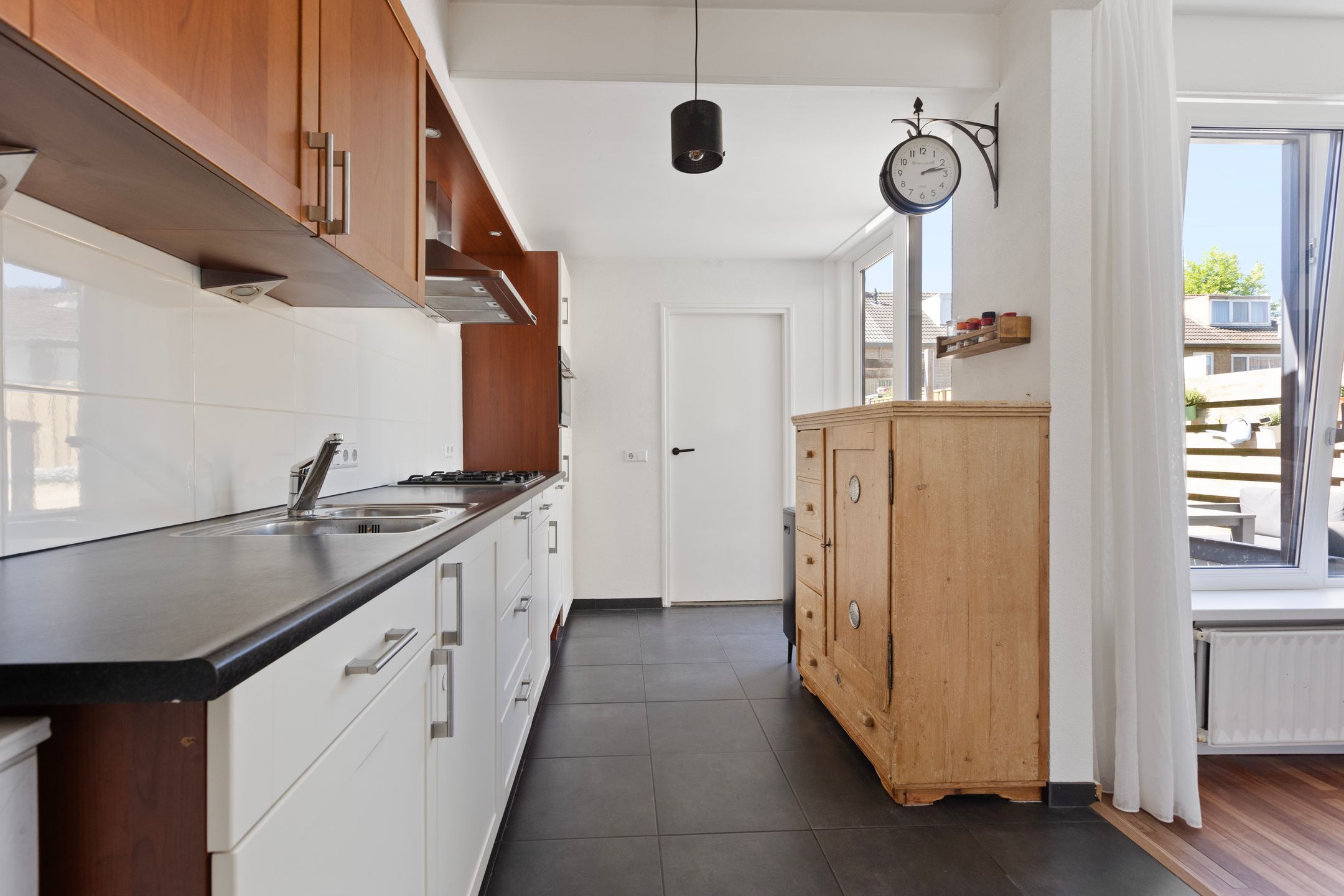 Foto 12 van Willem Alexanderhof 9