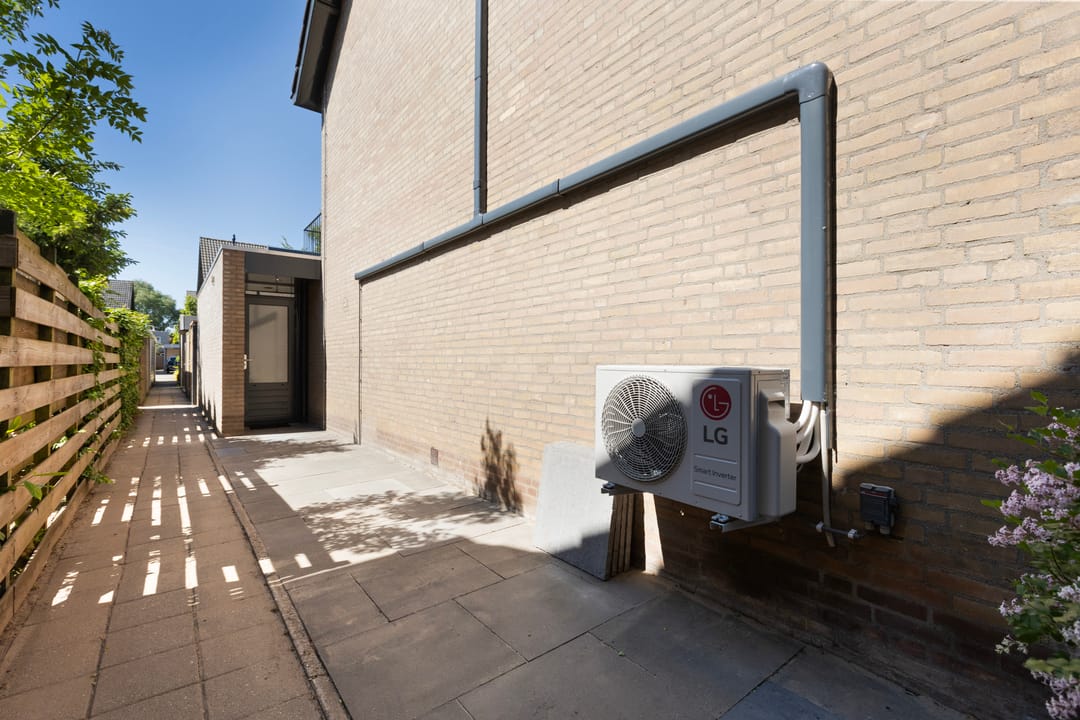 Foto 37 van Willem Alexanderhof 9