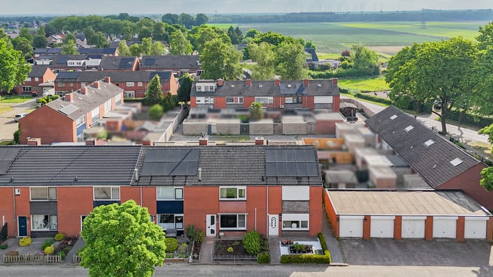 Photo 3 of Iemschoer 9