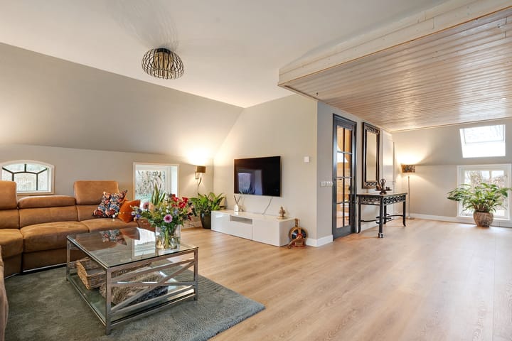 Foto 16 van Oshaarseweg 49