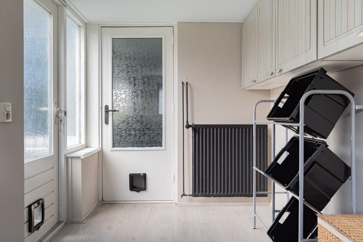 Photo 20 of Iemschoer 9