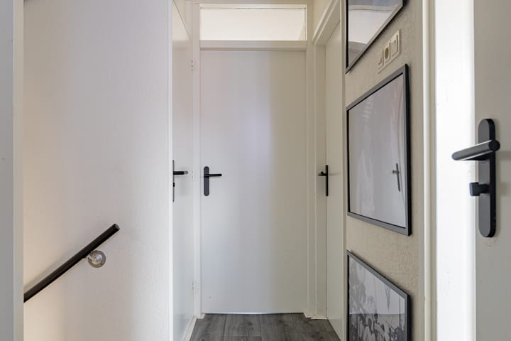 Photo 21 of Iemschoer 9