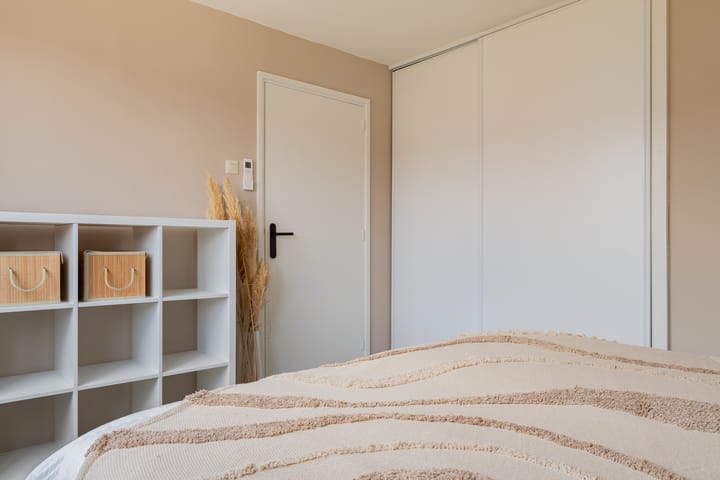 Photo 31 of Iemschoer 9