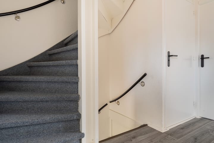 Photo 34 of Iemschoer 9