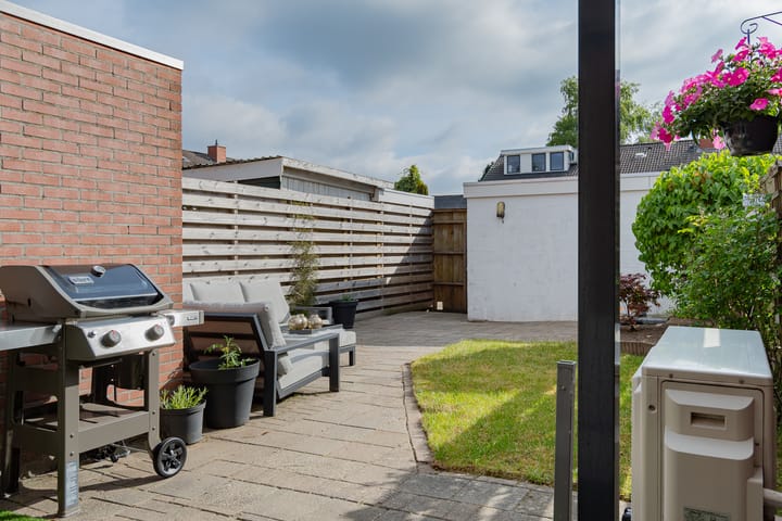 Photo 37 of Iemschoer 9