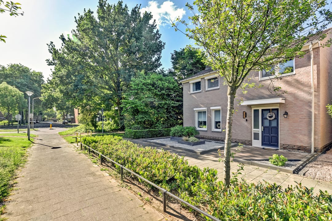 Photo 2 of Diderotstraat 7