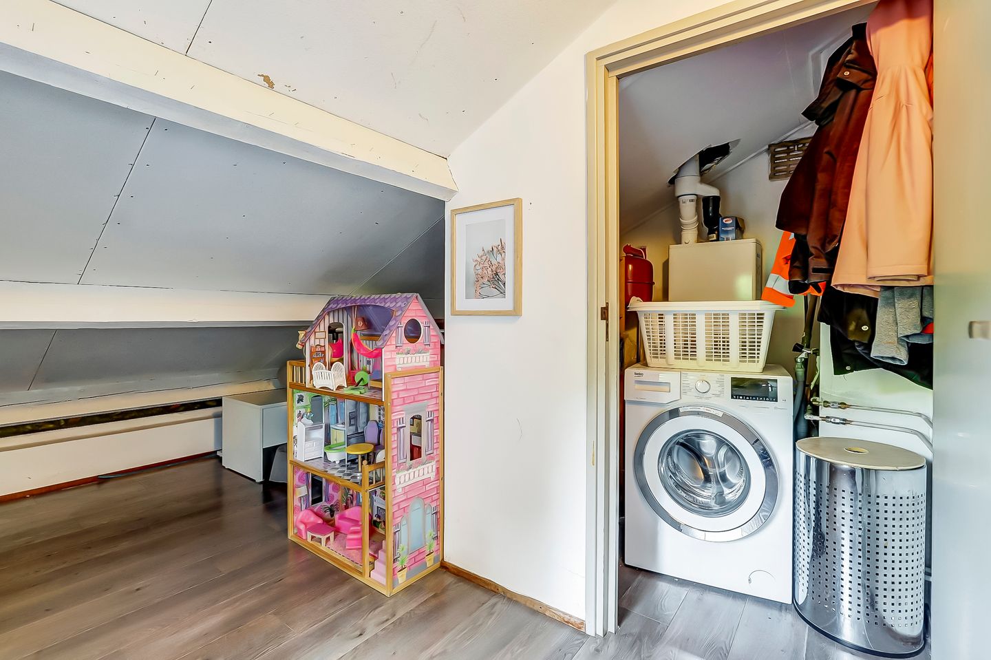 Photo 19 of Diderotstraat 7