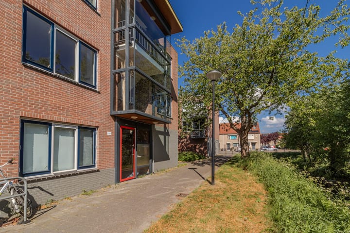 Foto 1 van van Borsselestraat 39