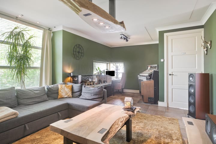 Photo 11 of Oranjestraat 68