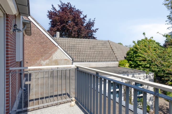 Photo 28 of Oranjestraat 68