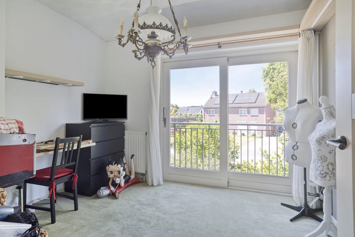 Photo 30 of Oranjestraat 68