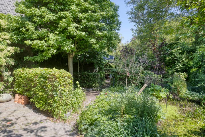 Photo 38 of Oranjestraat 68