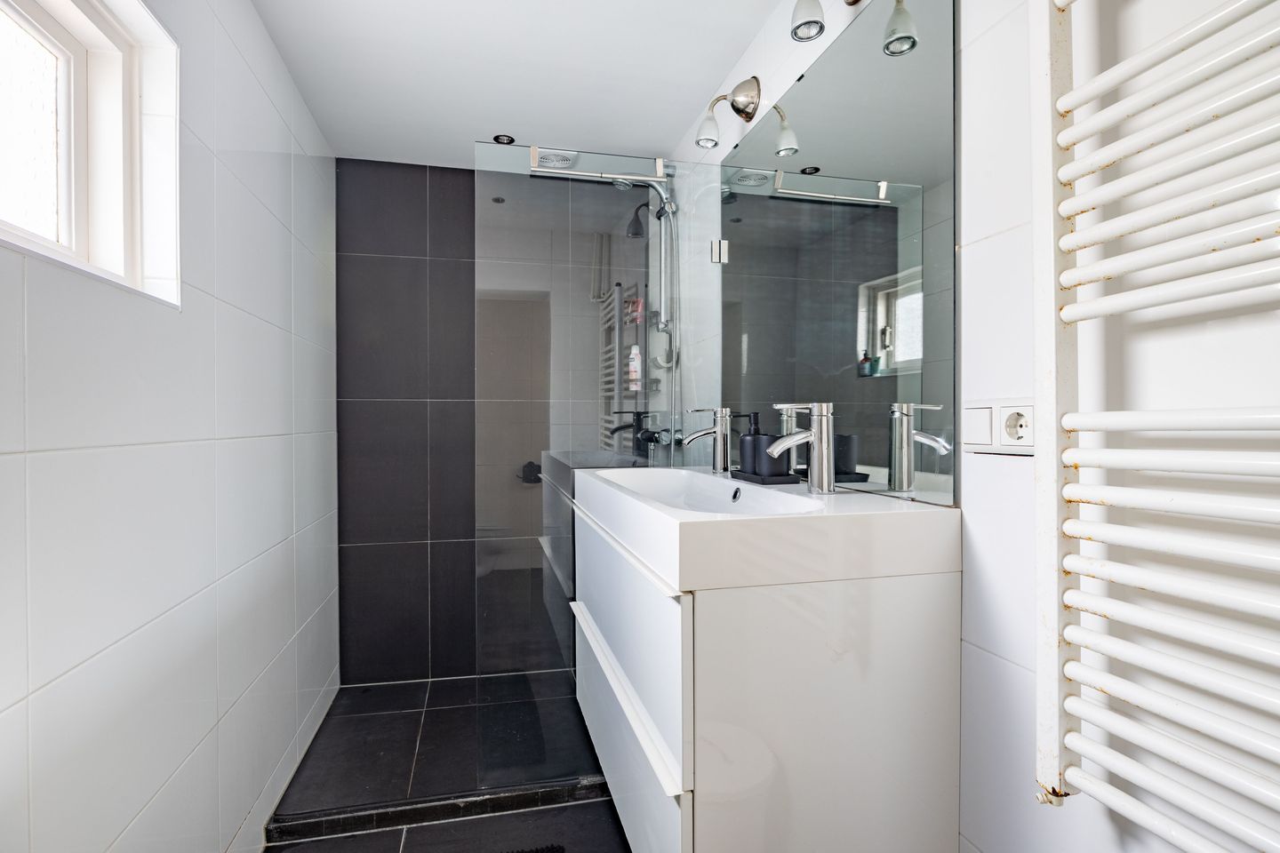 Foto 20 van Zandbergdwarsstraat 6