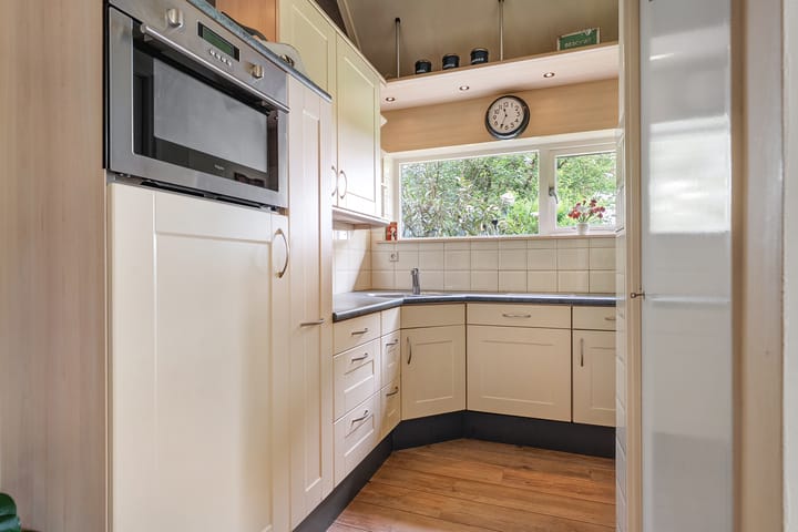 Foto 24 van Wethouder M. van Doorninckweg 21