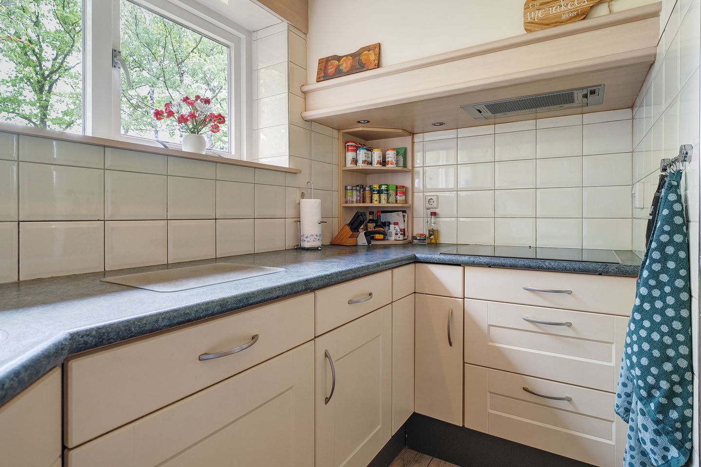 Foto 25 van Wethouder M. van Doorninckweg 21