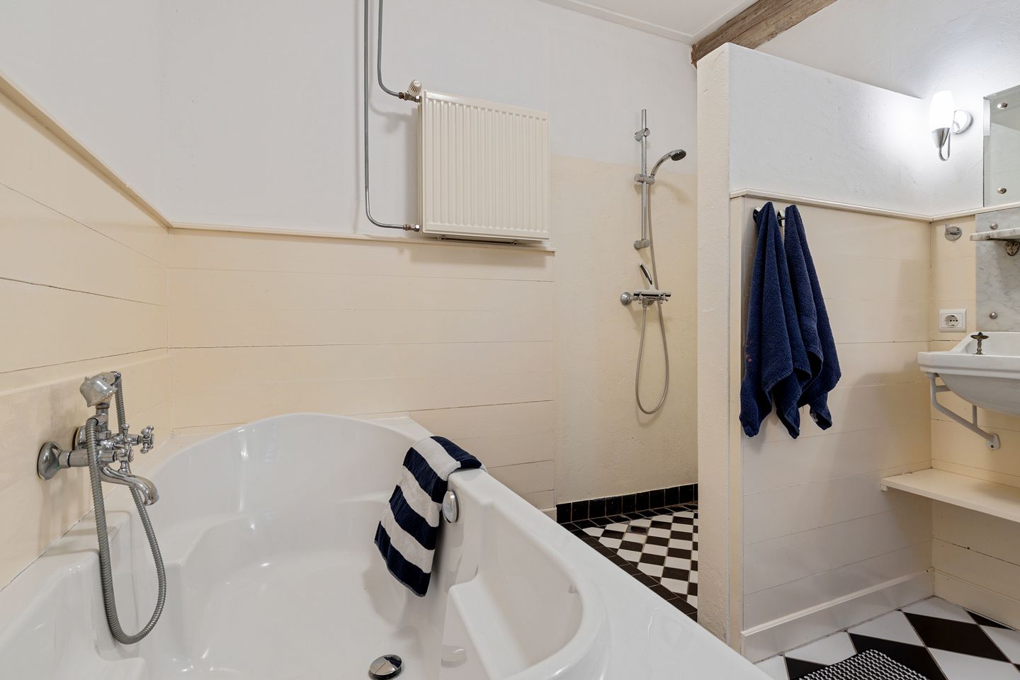 Foto 35 van E L Ubbensweg 1