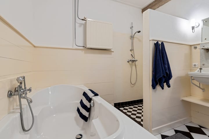 Foto 35 van E L Ubbensweg 1