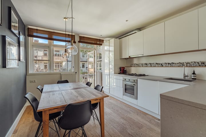 Photo 7 of Orteliusstraat 68-2