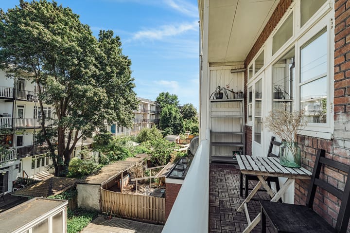 Photo 14 of Orteliusstraat 68-2