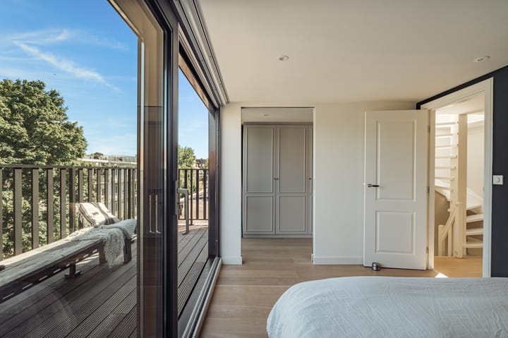 Photo 23 of Orteliusstraat 68-2