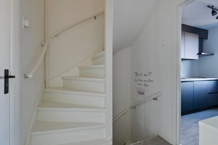 Foto 4 van Burgemeester van Hooffln 112-A