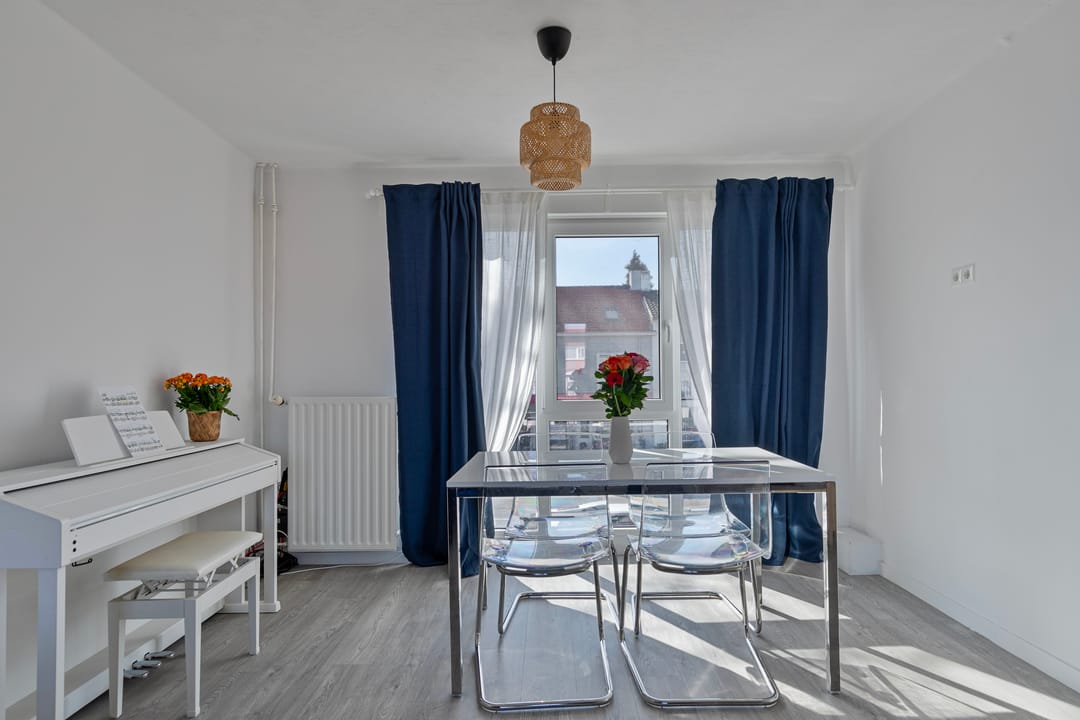 Photo 8 of Burgemeester van Hooffln 112-A