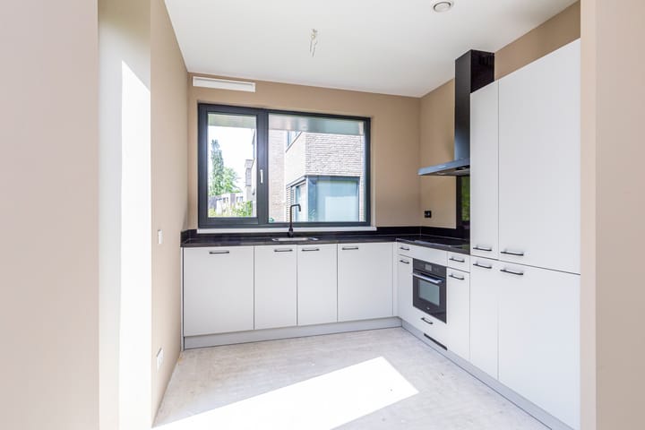 Foto 10 van Menno ter Braakstraat 245