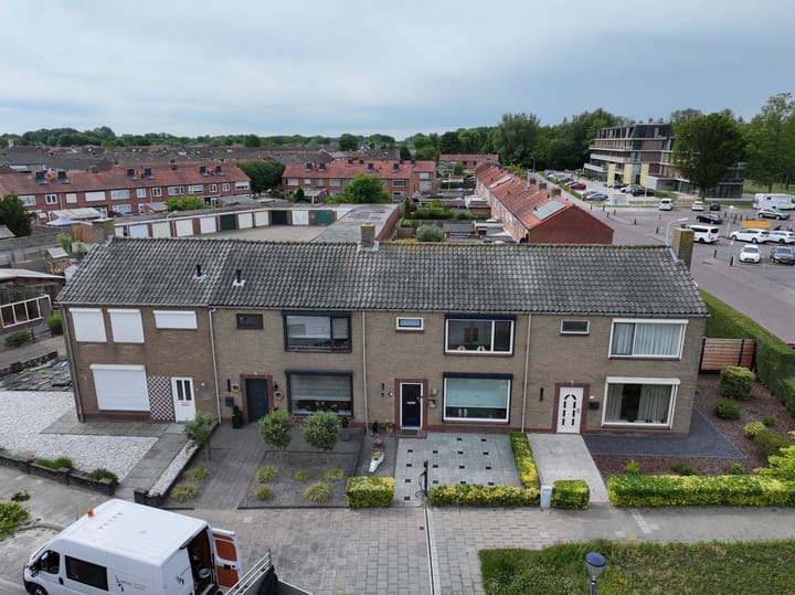 Foto 2 van Burgemeester van Zuijenstraat 75