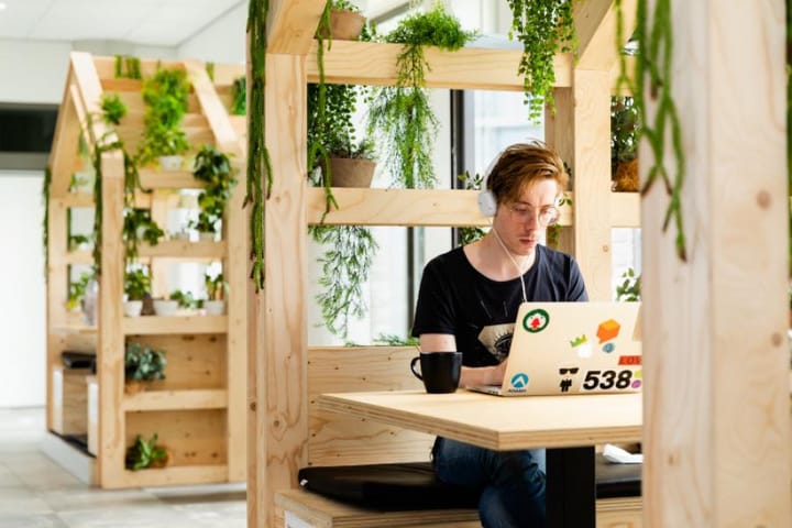 Photo 3 of Elizabeth Cady Stantonplein 573