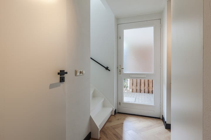 Photo 5 of Sint Annastraat 7