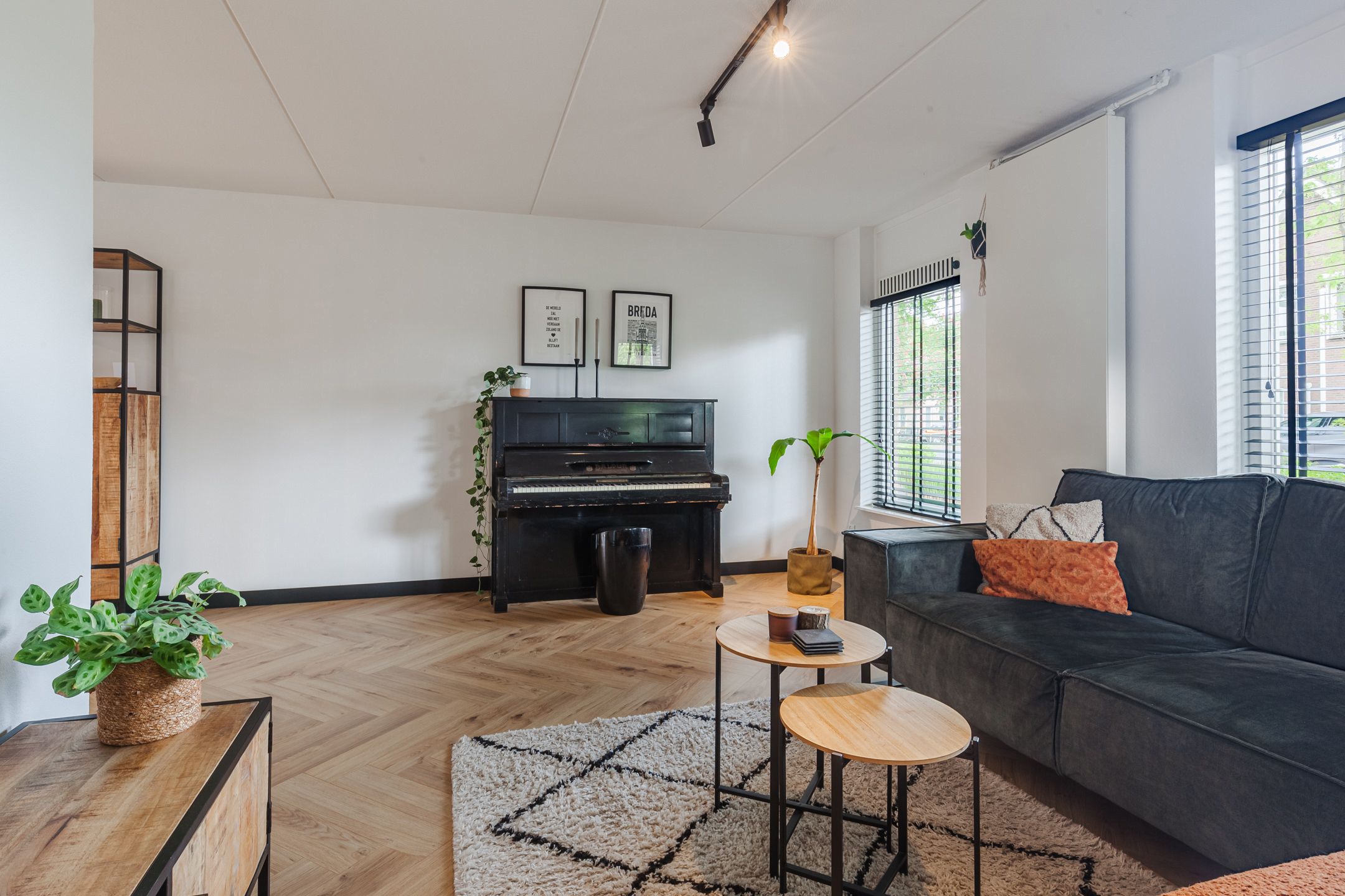 Photo 9 of Sint Annastraat 7