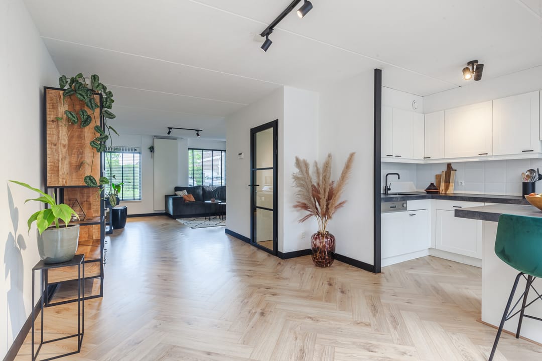 Photo 16 of Sint Annastraat 7