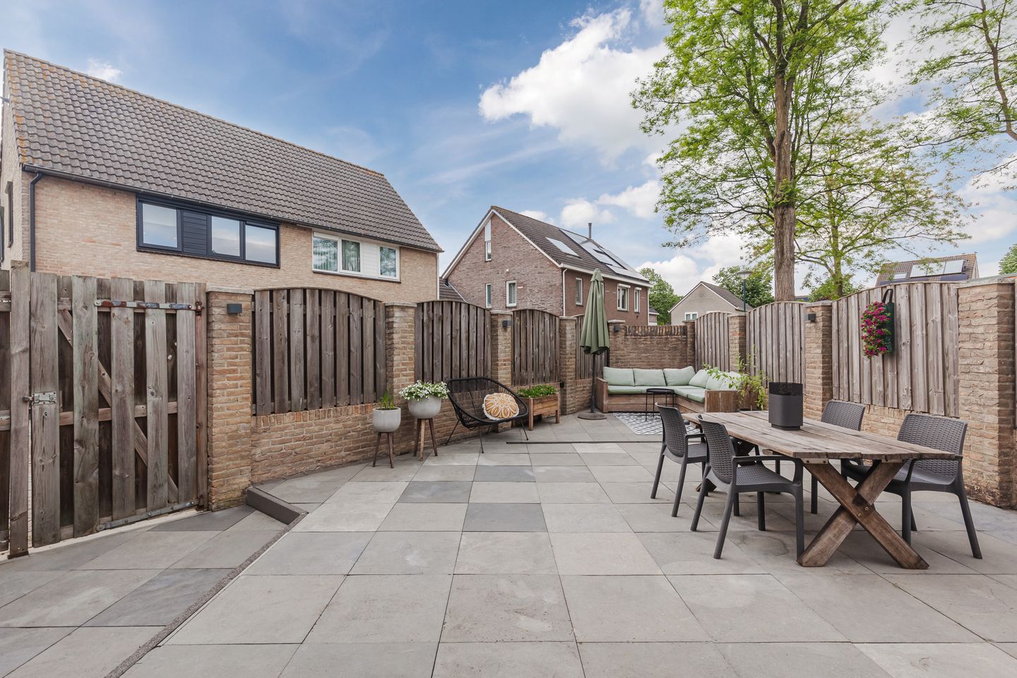 Photo 20 of Sint Annastraat 7