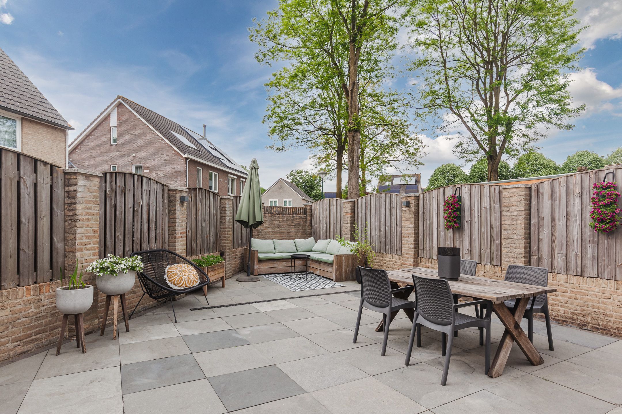 Photo 21 of Sint Annastraat 7