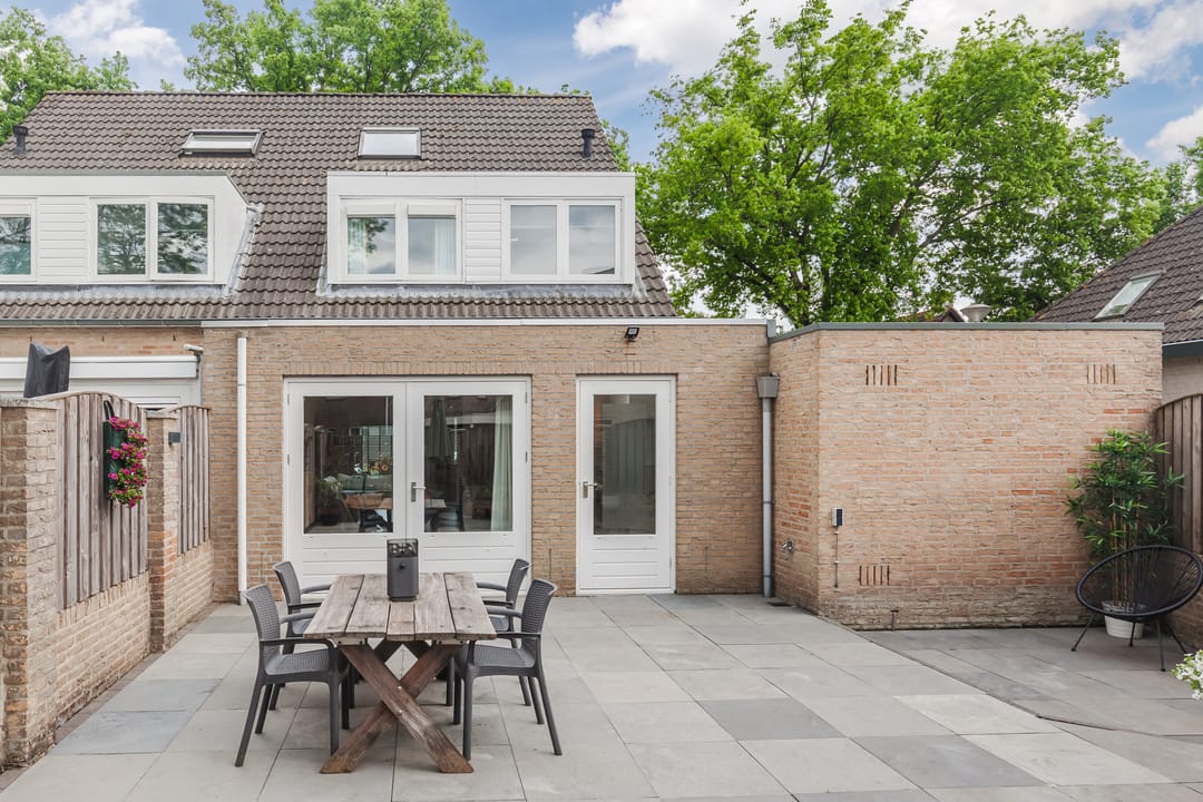 Photo 23 of Sint Annastraat 7