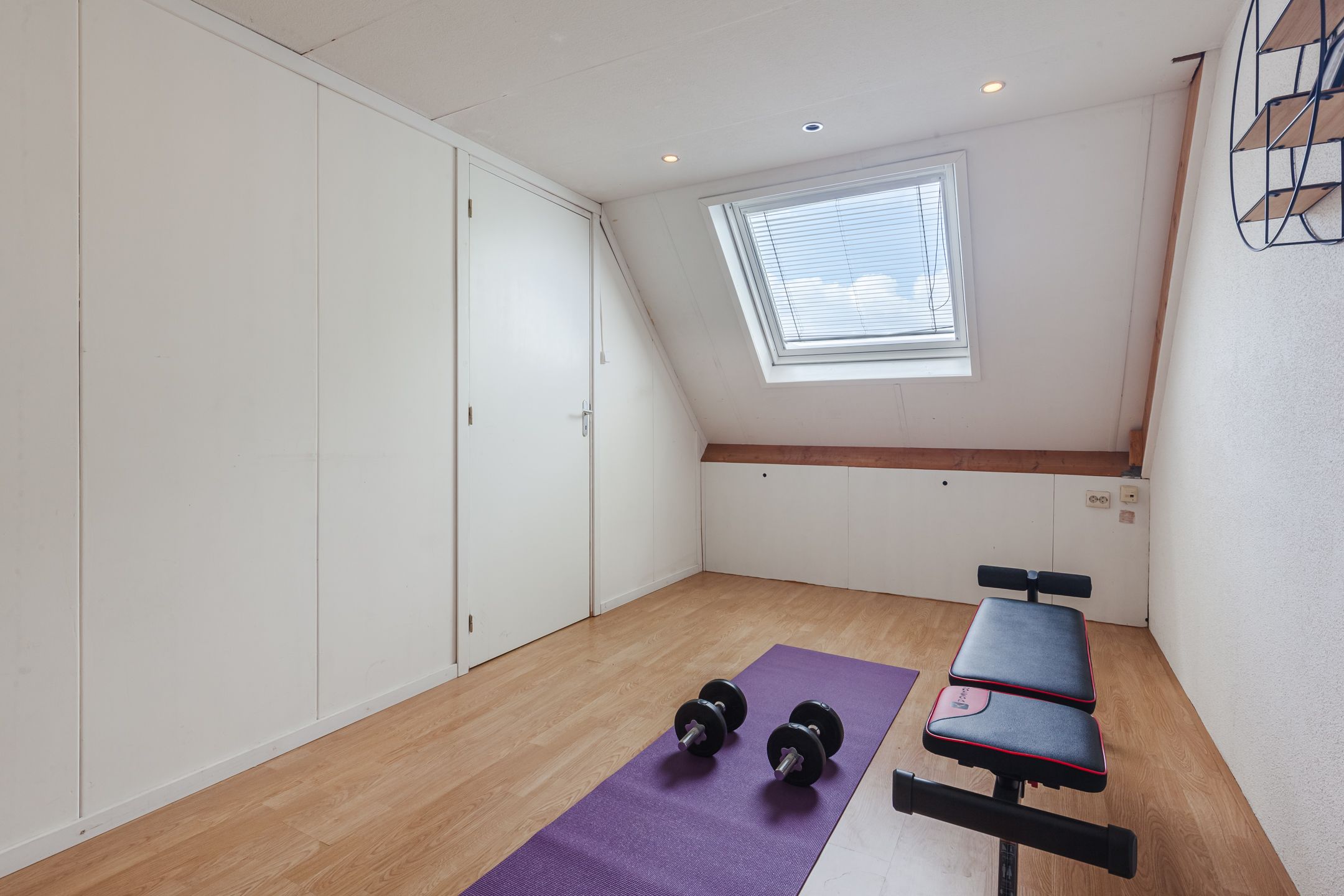 Photo 36 of Sint Annastraat 7