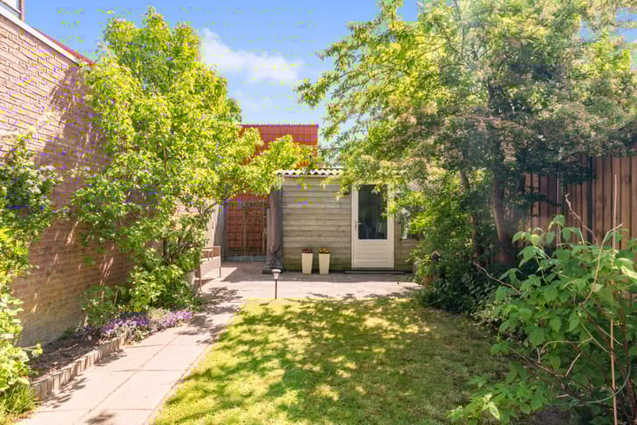 Foto 33 van Else van den Banlaan 1