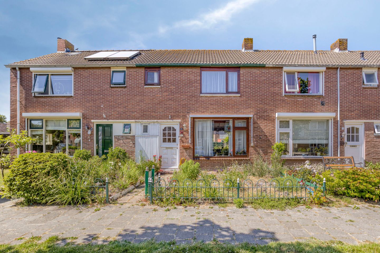 Foto 1 van E.D. van den Broeckestraat 11