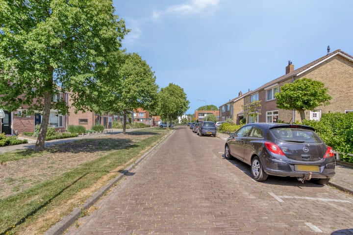 Foto 25 van E.D. van den Broeckestraat 11