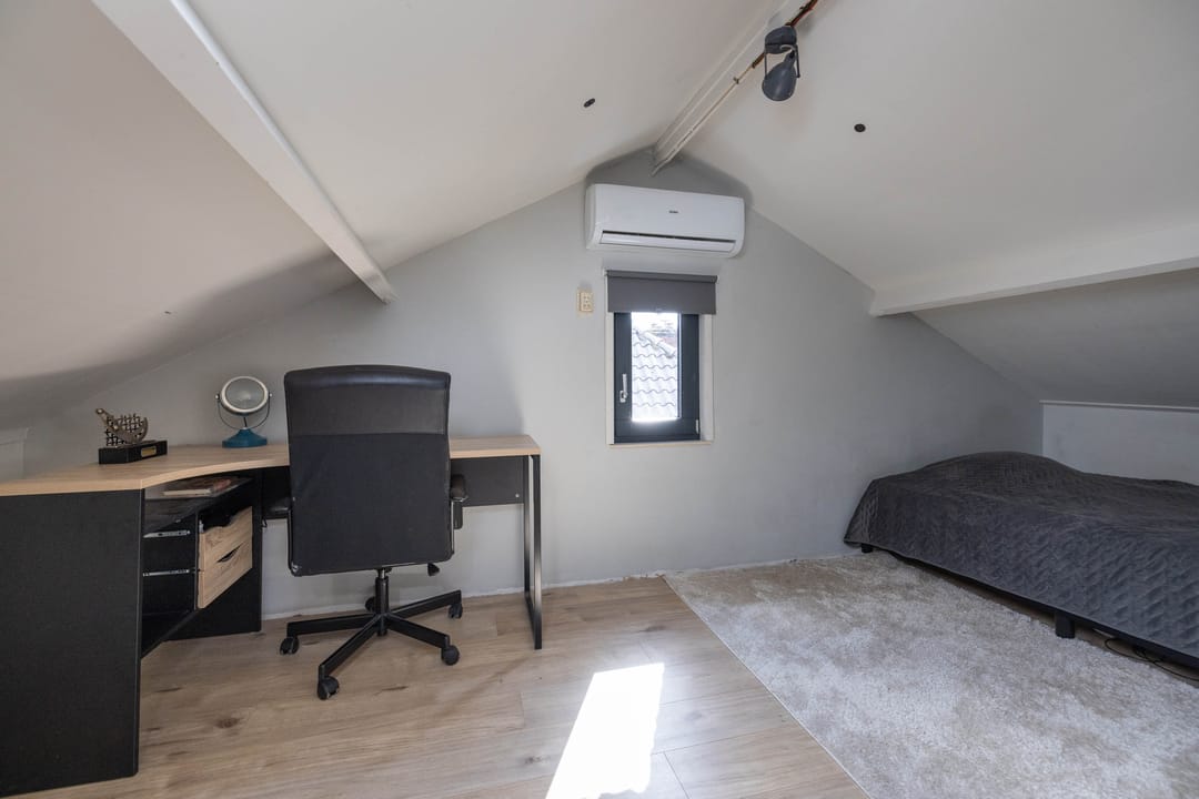 Foto 26 van Sloetsweg 143