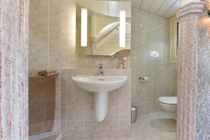 Photo 25 of Hoogstraat 46