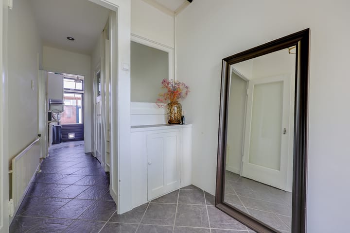 Foto 24 van Makassarstraat 51