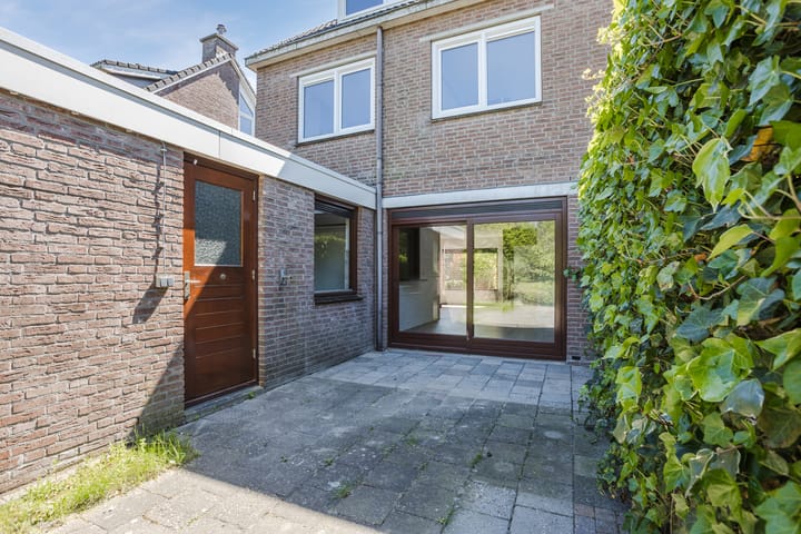 Photo 40 of Vlaskamp 18