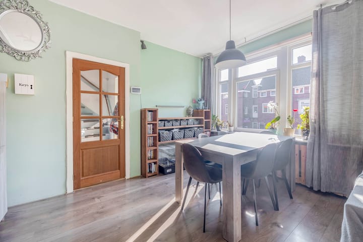 Foto 10 van Rozenlaan 14-B