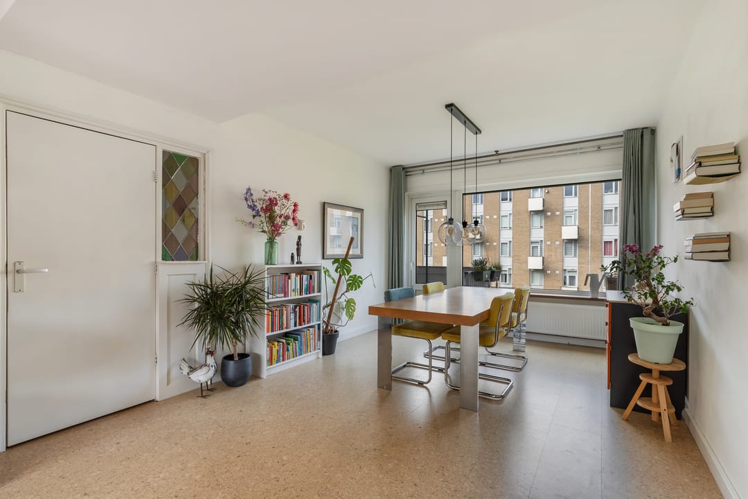 Photo 16 of Adenauerlaan 85