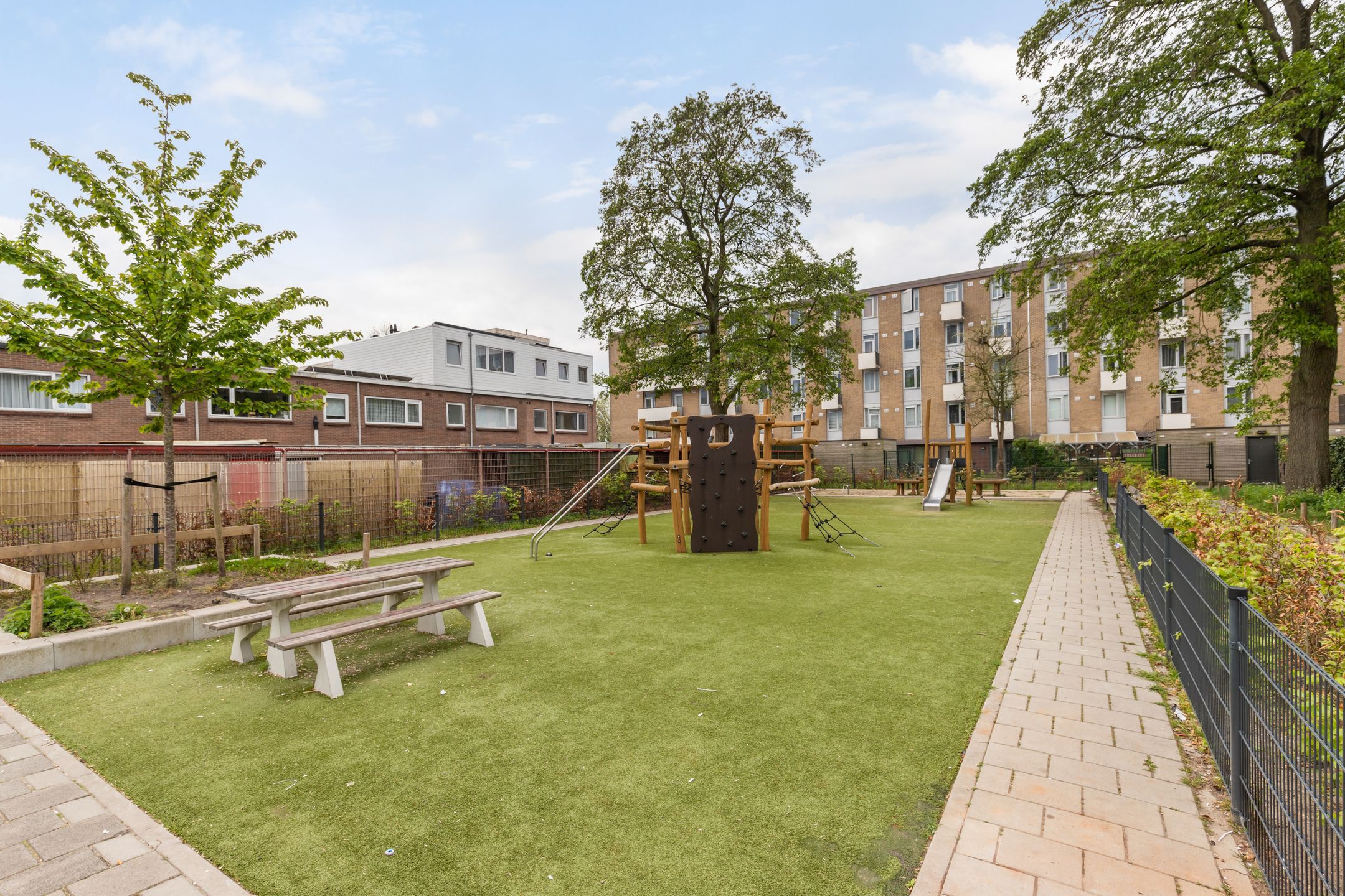 Photo 36 of Adenauerlaan 85