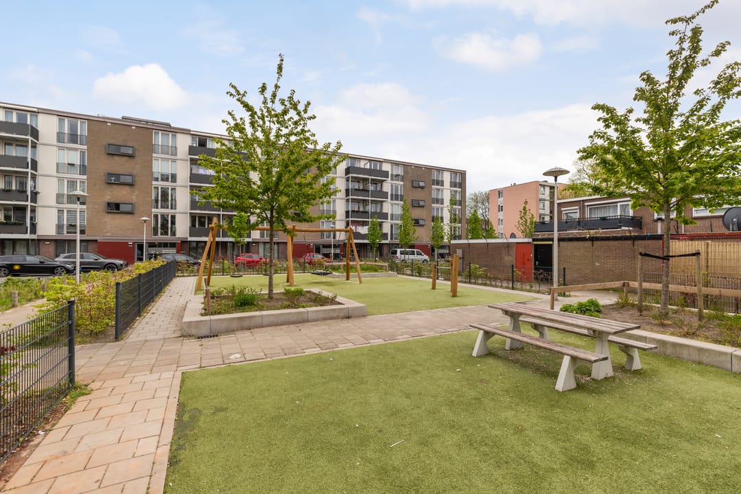 Photo 41 of Adenauerlaan 85