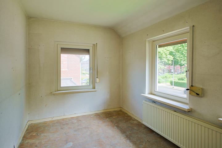 Photo 18 of Bloemenweg 47