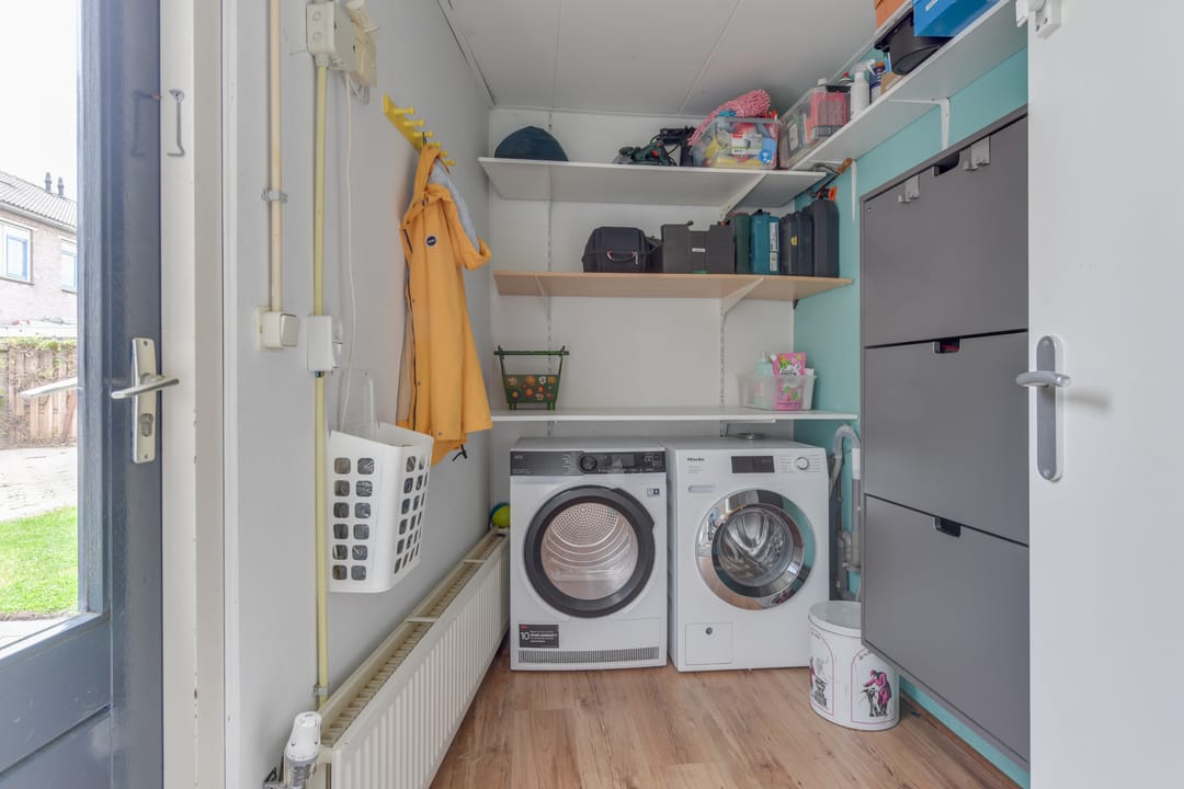 Photo 17 of Haagwinde 64