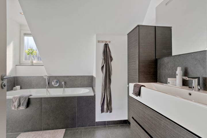 Foto 50 van Vlierbes 7